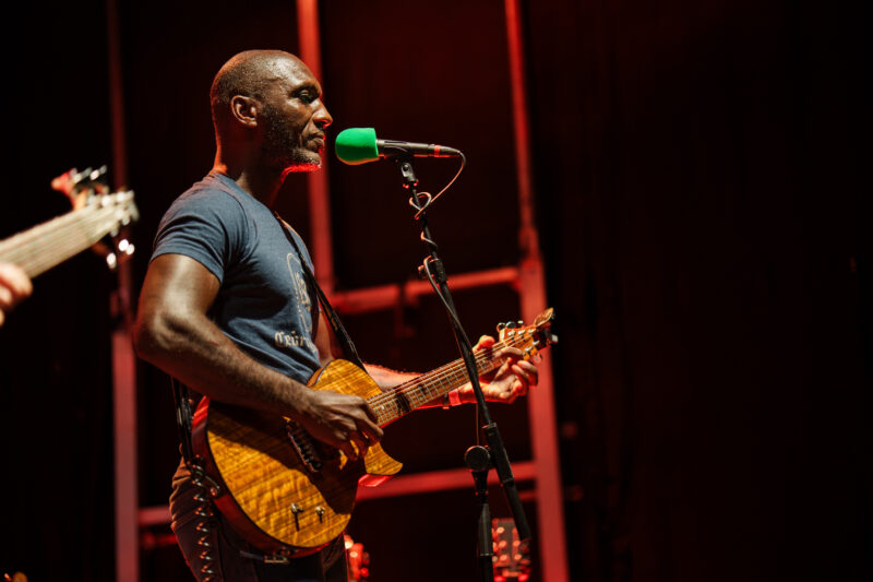 Cedric Burnside 07